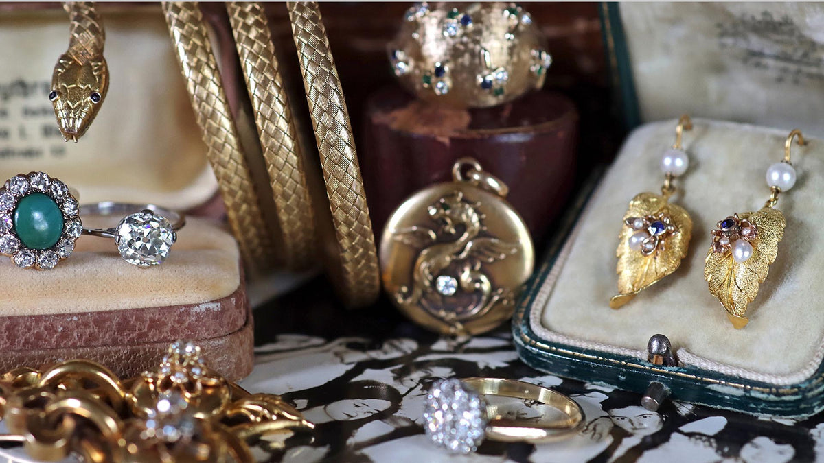 Poor Mouchette - Vintage & Antique Jewelry