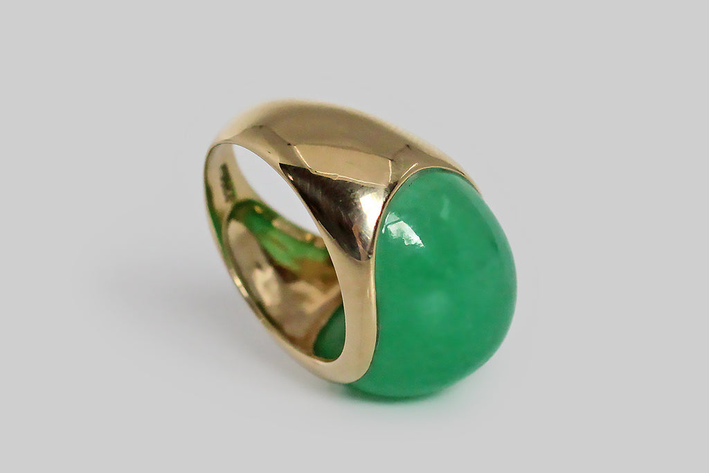 Vintage Emerald Green Jadeite Jade High Dome Saddle Ring in 14k Gold